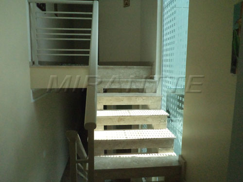 Sobrado de 180m² com 3 quartos em Vila Mazzei