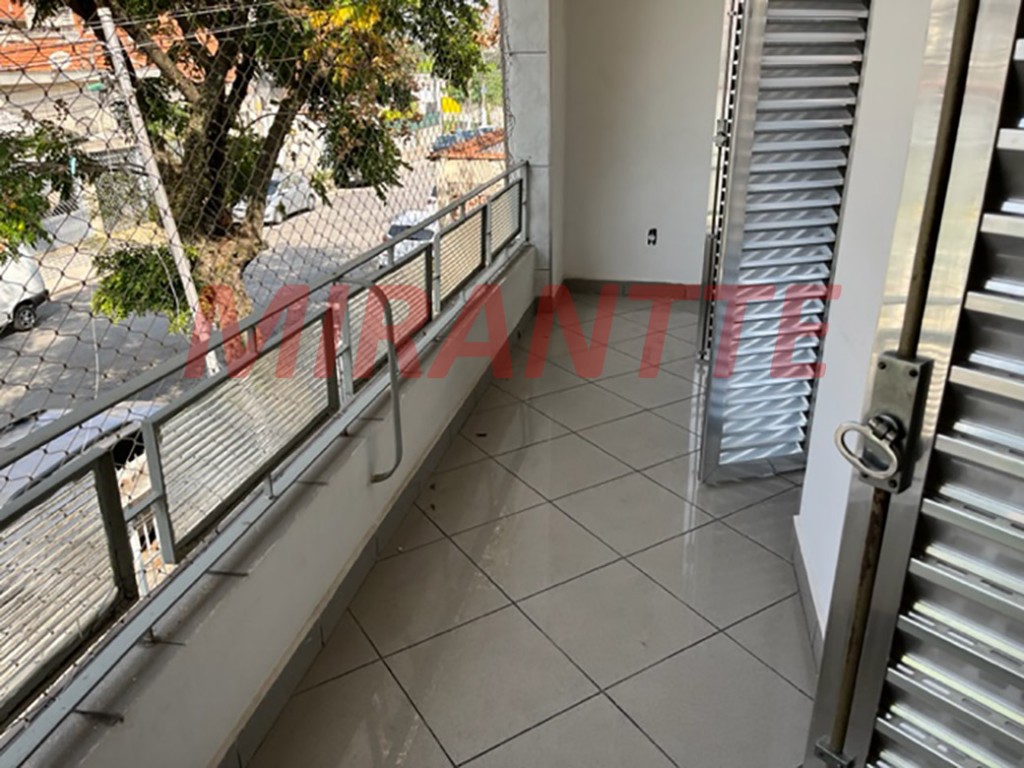 Sobrado de 233m² com 4 quartos em Imirim