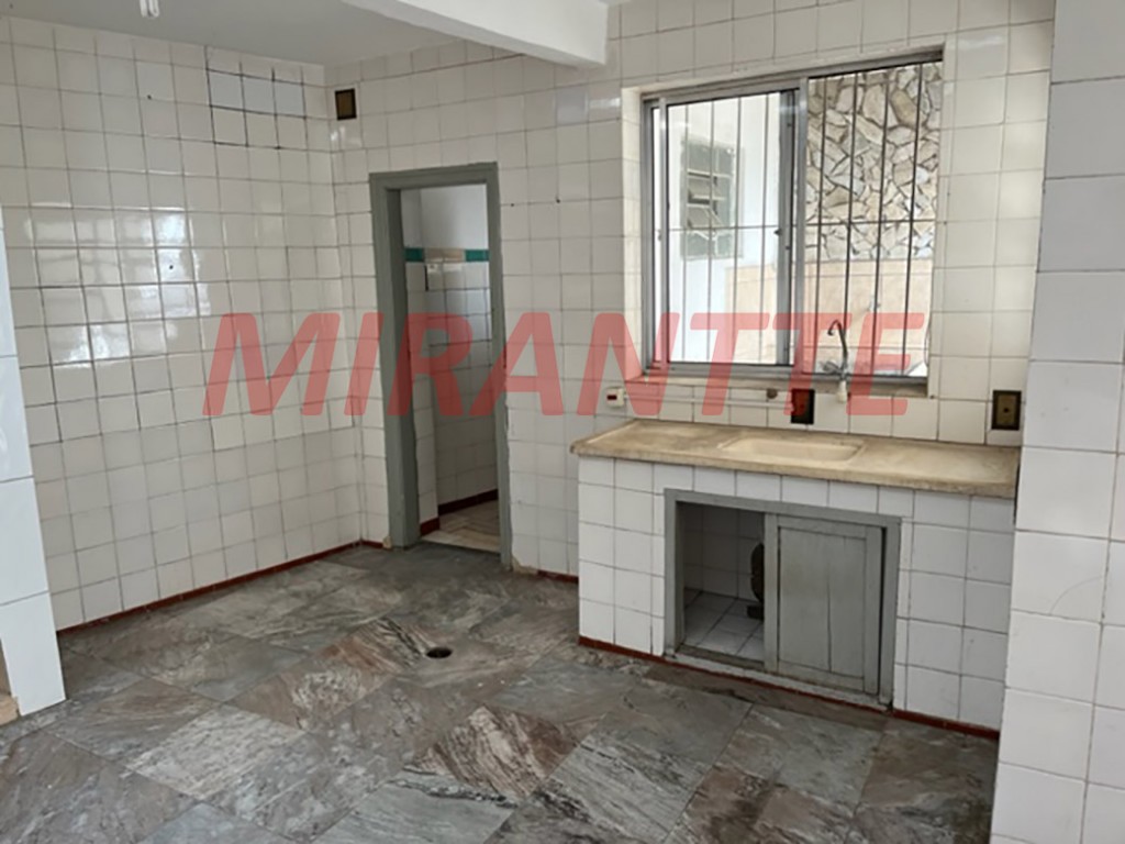 Sobrado de 233m² com 4 quartos em Imirim
