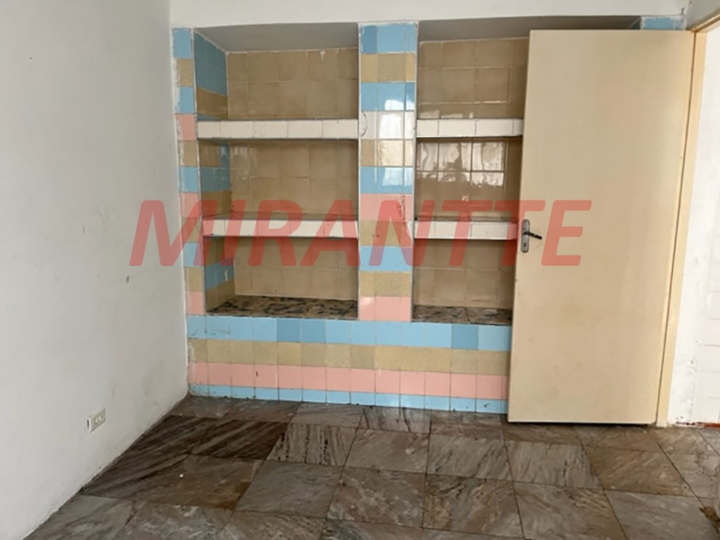 Sobrado de 233m² com 4 quartos em Imirim