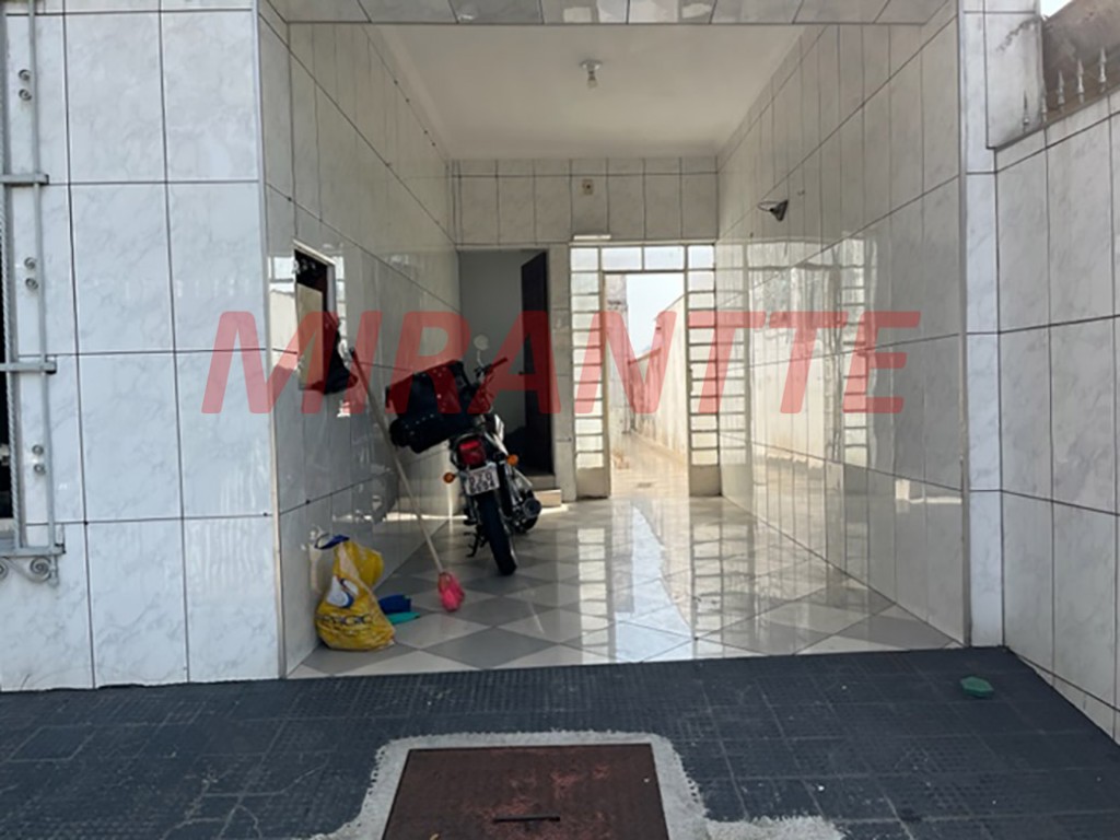 Sobrado de 233m² com 4 quartos em Imirim