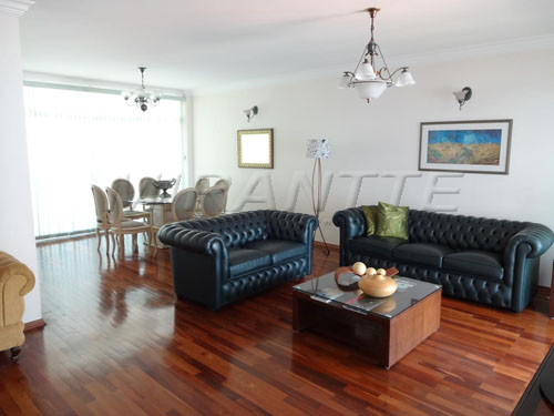 Sobrado com 3 quartos em Vila Madalena