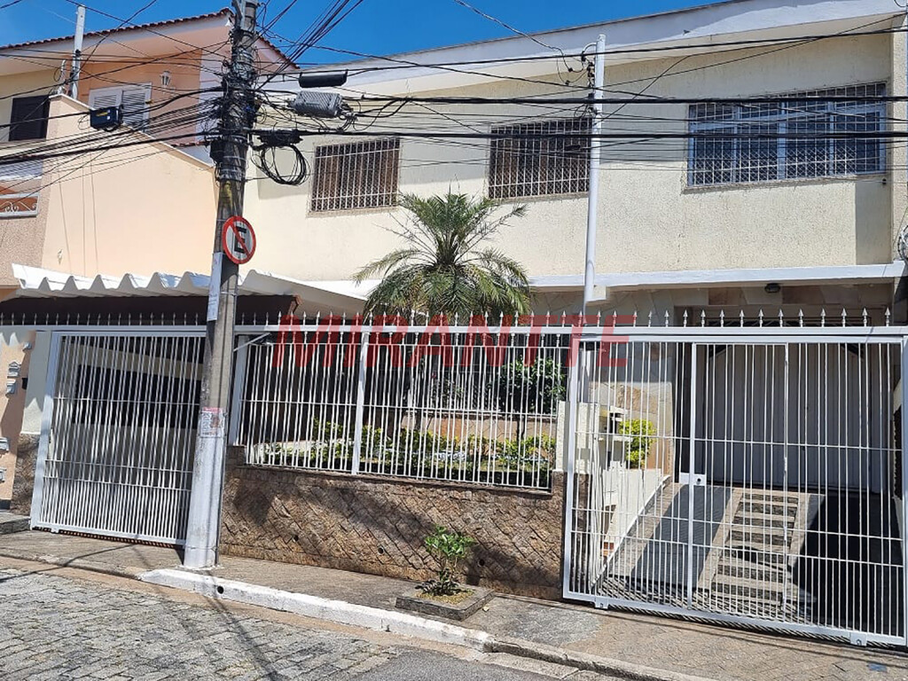 Sobrado de 212m² com 3 quartos em Vila Ester