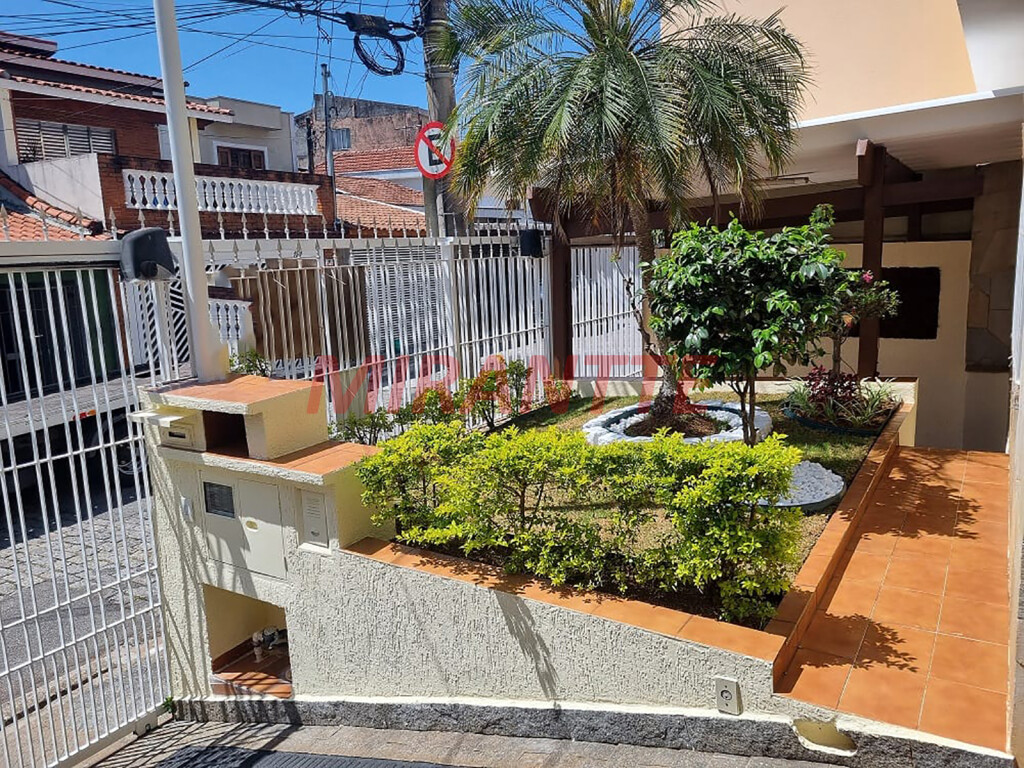 Sobrado de 212m² com 3 quartos em Vila Ester