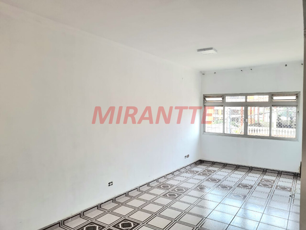 Sobrado de 212m² com 3 quartos em Vila Ester