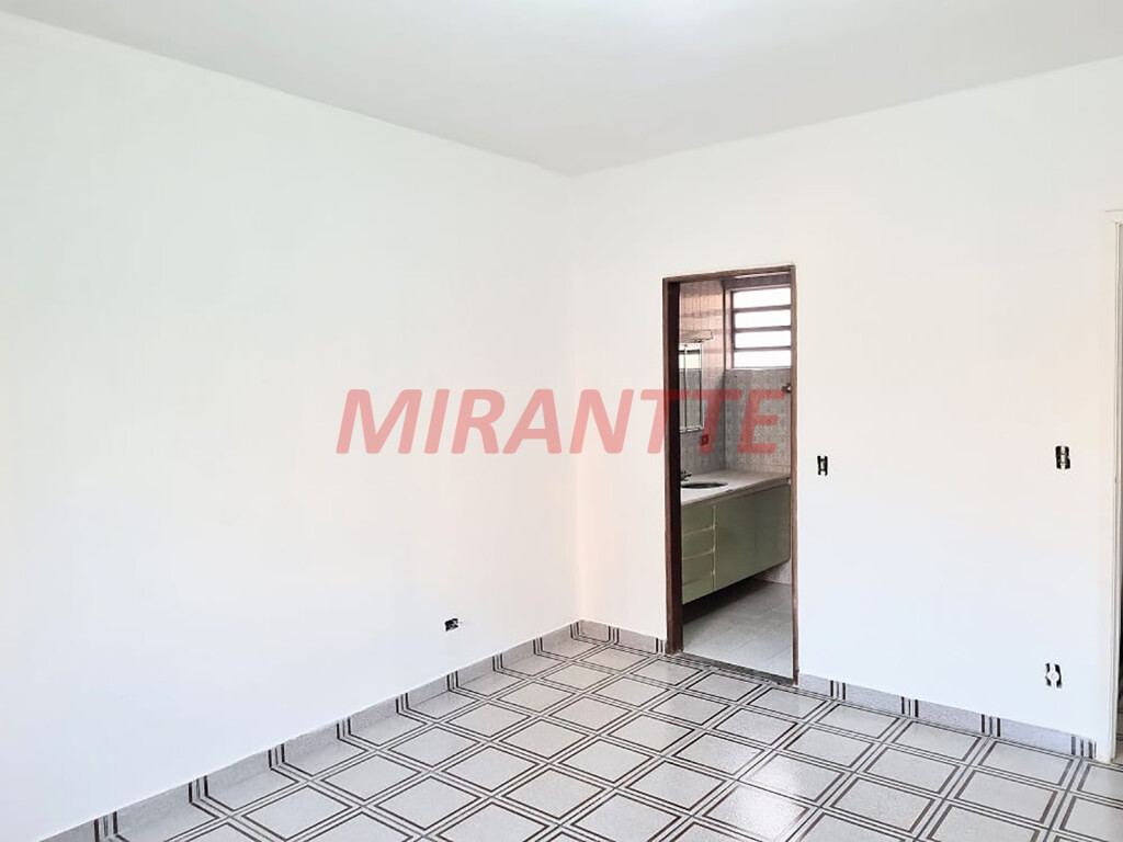 Sobrado de 212m² com 3 quartos em Vila Ester