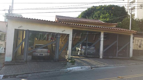 Terreno de m² com 2 quartos em Chora Menino