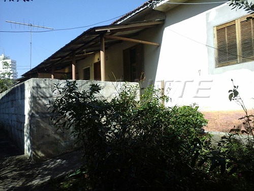 Terreno de m² com 2 quartos em Chora Menino