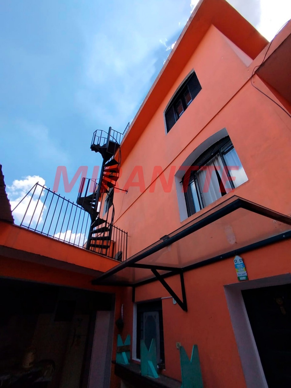 Sobrado de 132m² com 3 quartos em Limão