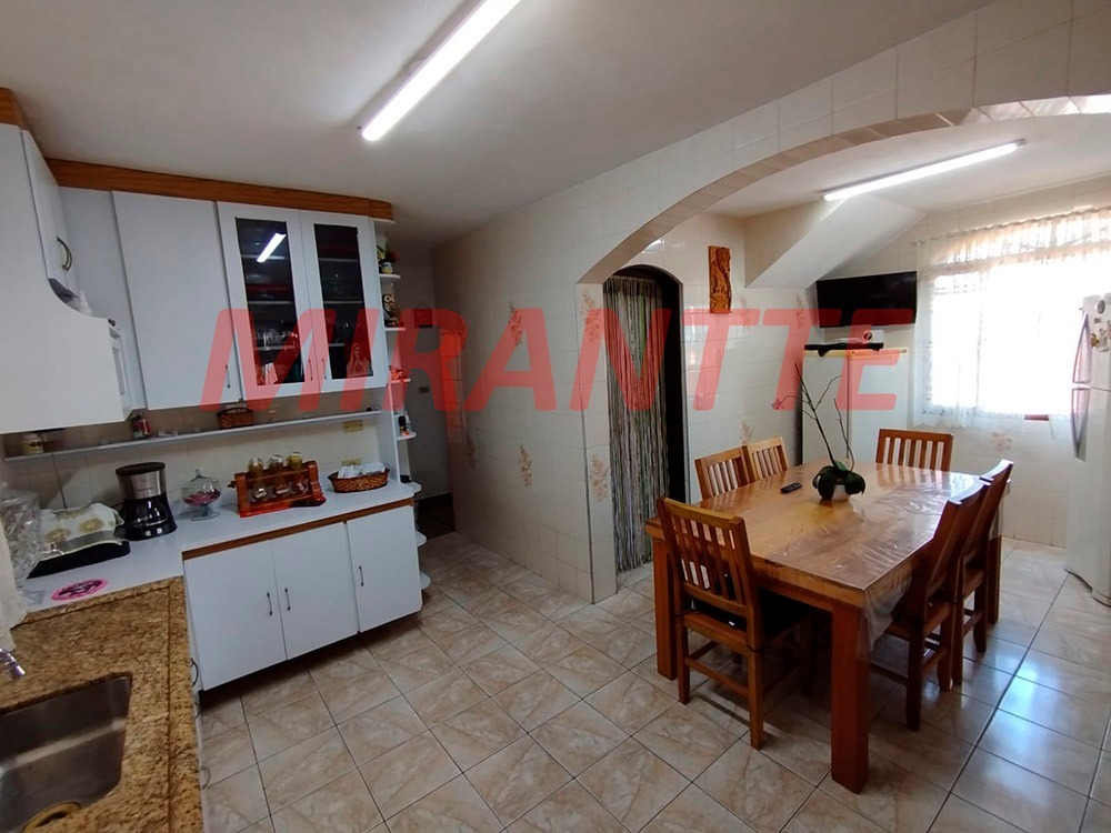 Sobrado de 132m² com 3 quartos em Limão