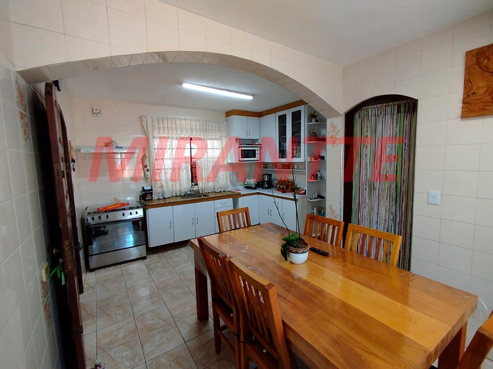 Sobrado de 132m² com 3 quartos em Limão