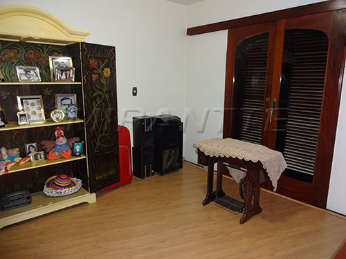 Casa terrea de 530m² com 3 quartos em Jardim Floresta