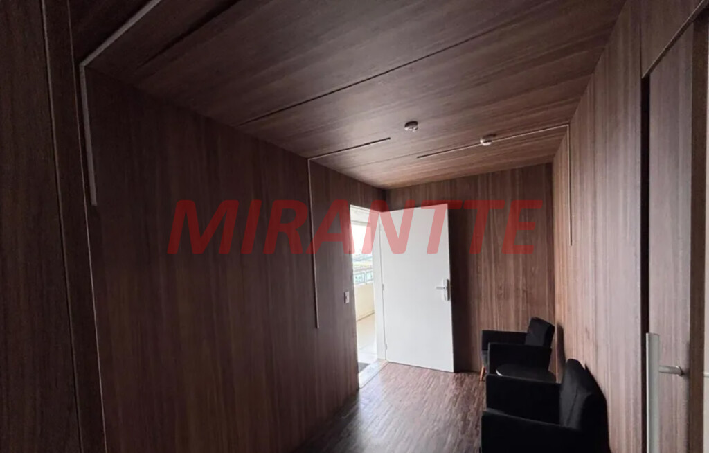 Comercial de 95m² em Santana