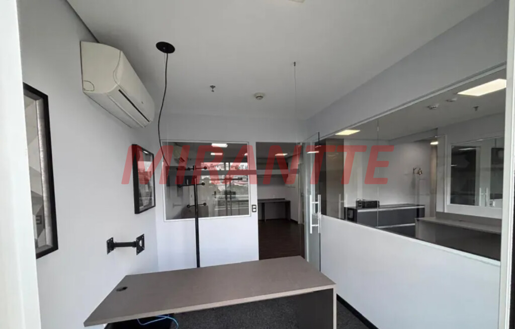 Comercial de 95m² em Santana