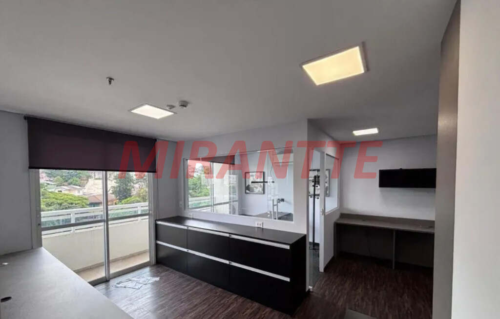Comercial de 95m² em Santana