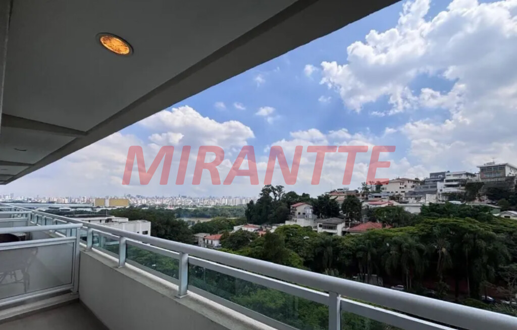 Comercial de 95m² em Santana