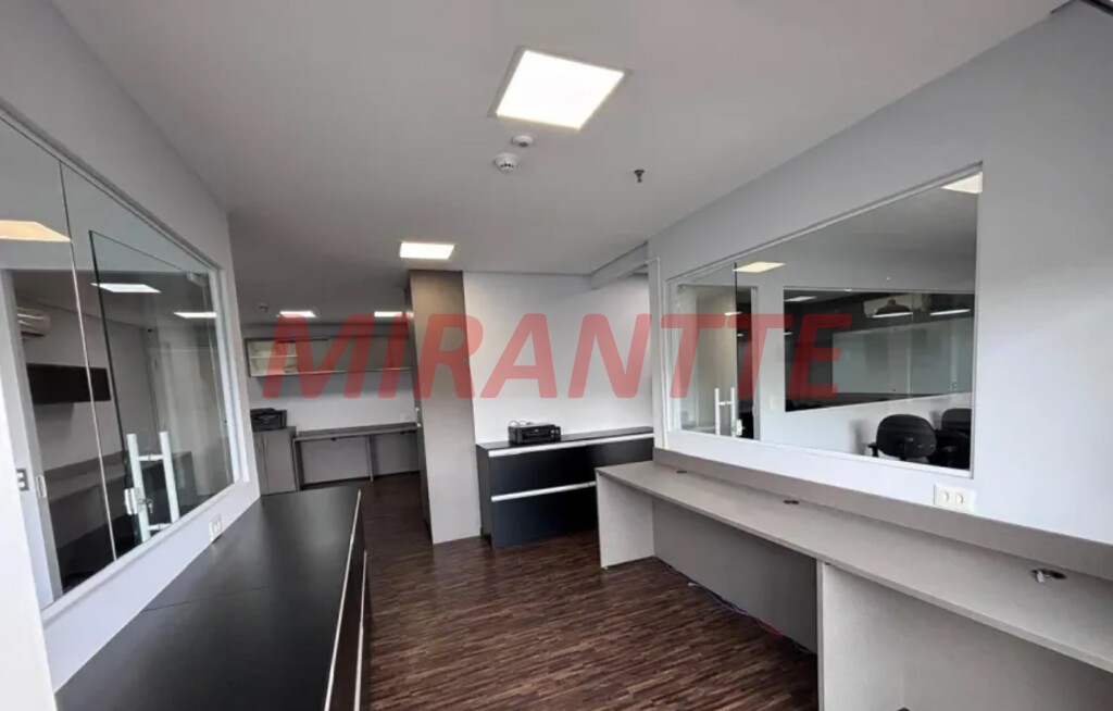 Comercial de 95m² em Santana