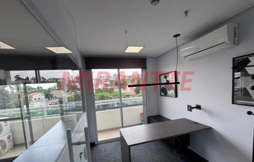 Comercial de 95m² em Santana