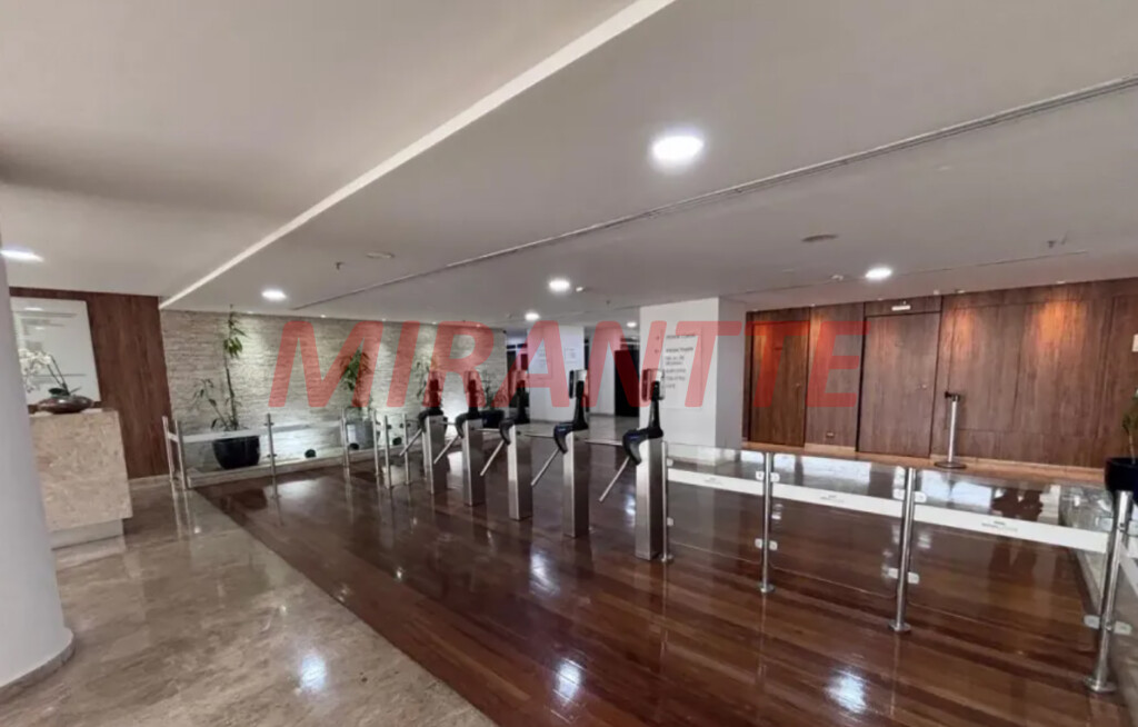 Comercial de 95m² em Santana
