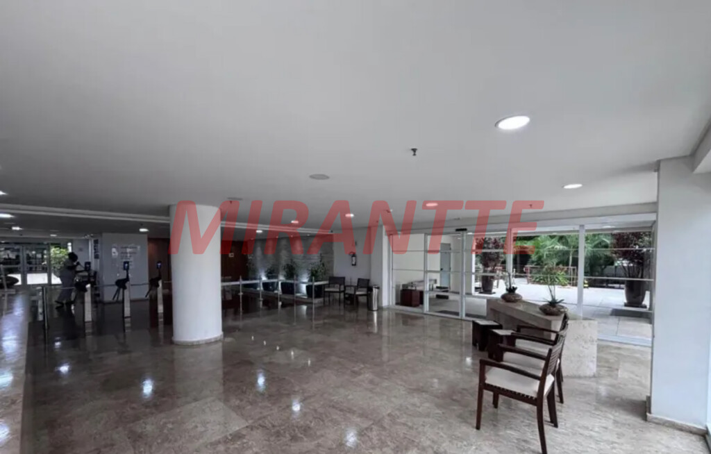 Comercial de 95m² em Santana