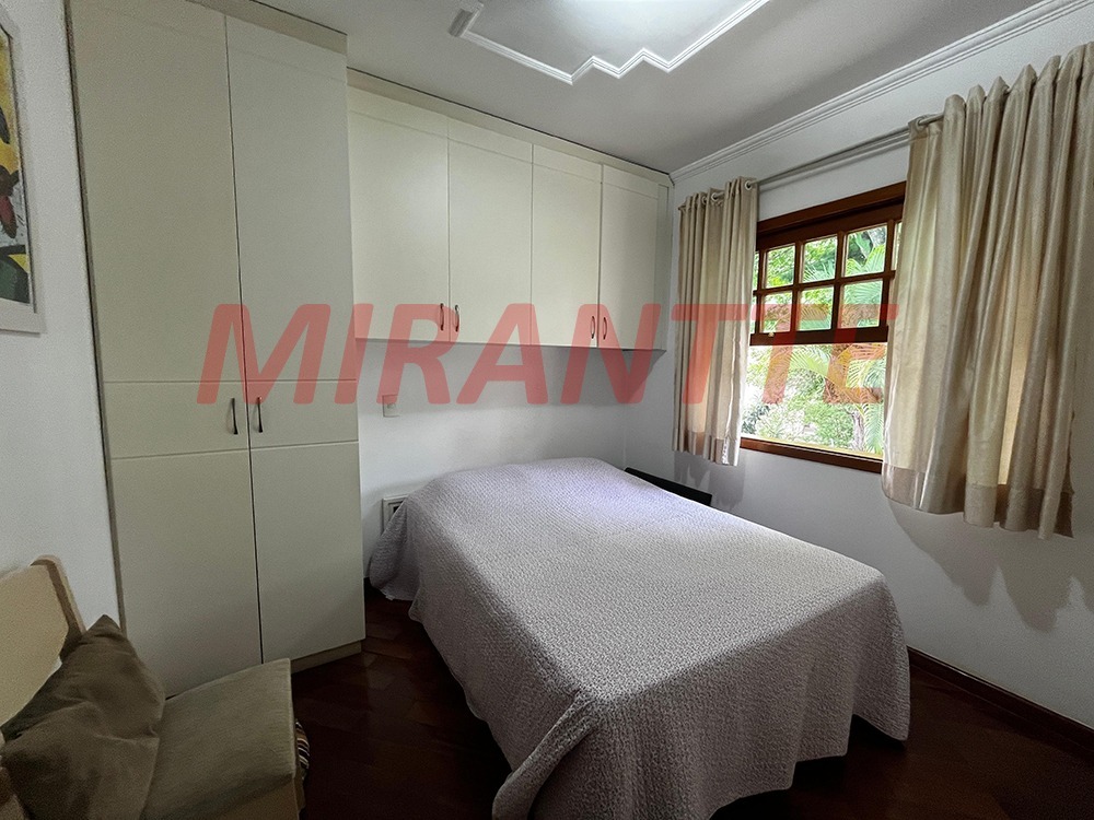 Sobrado de 500m² com 4 quartos em Tremembe