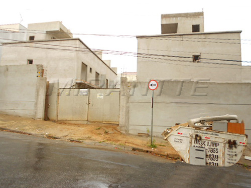 Cond. fechado com 2 quartos em Ipiranga