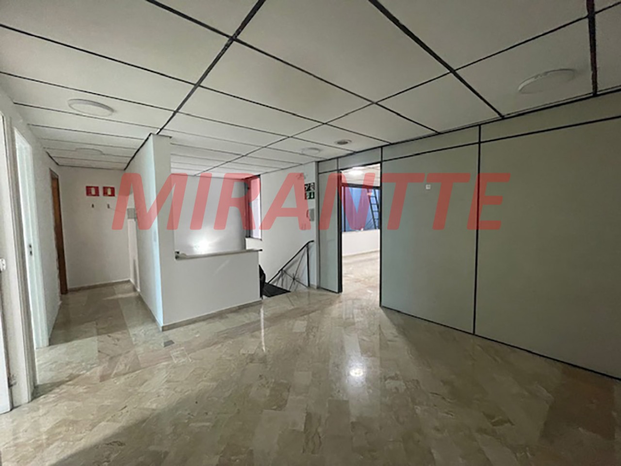 Comercial de 373m² em Água Fria