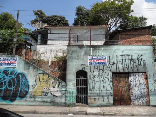Casa terrea com 2 quartos em Vila Mazzei