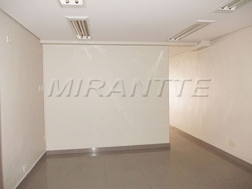Comercial de 80m² em Vila Gomes Cardim