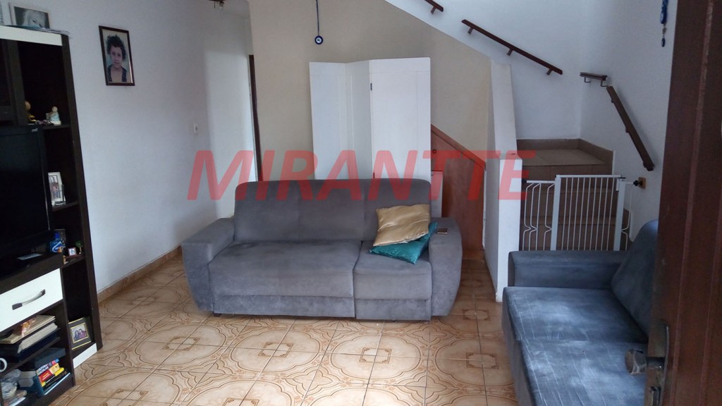 Sobrado de 230m² com 3 quartos em Vila Aurora