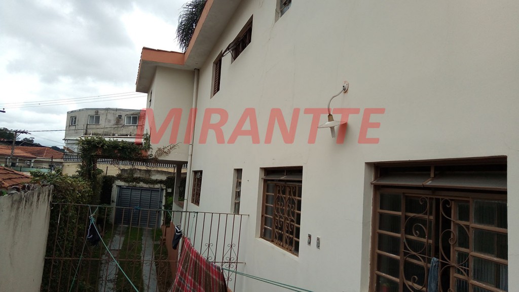 Sobrado de 230m² com 3 quartos em Vila Aurora