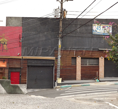 Comercial de 1650m² em Freguesia do Ó