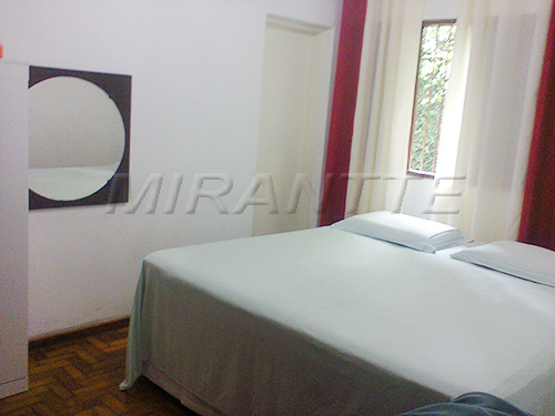 Casa terrea com 2 quartos em Jardim Campos