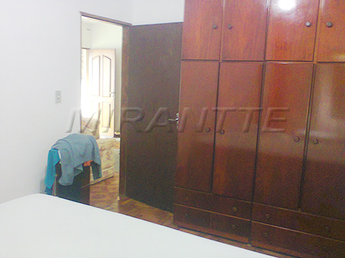 Casa terrea com 2 quartos em Jardim Campos