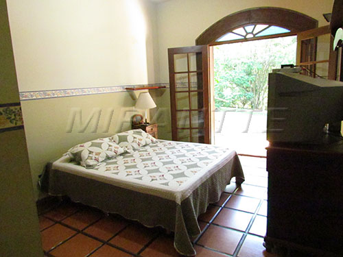 Casa terrea de 357m² com 4 quartos em Serra Da Cantareira