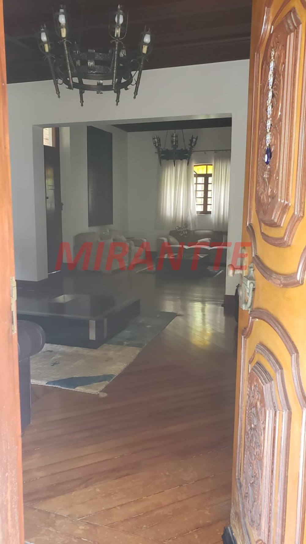 Sobrado de 1300m² com 4 quartos em Horto Florestal