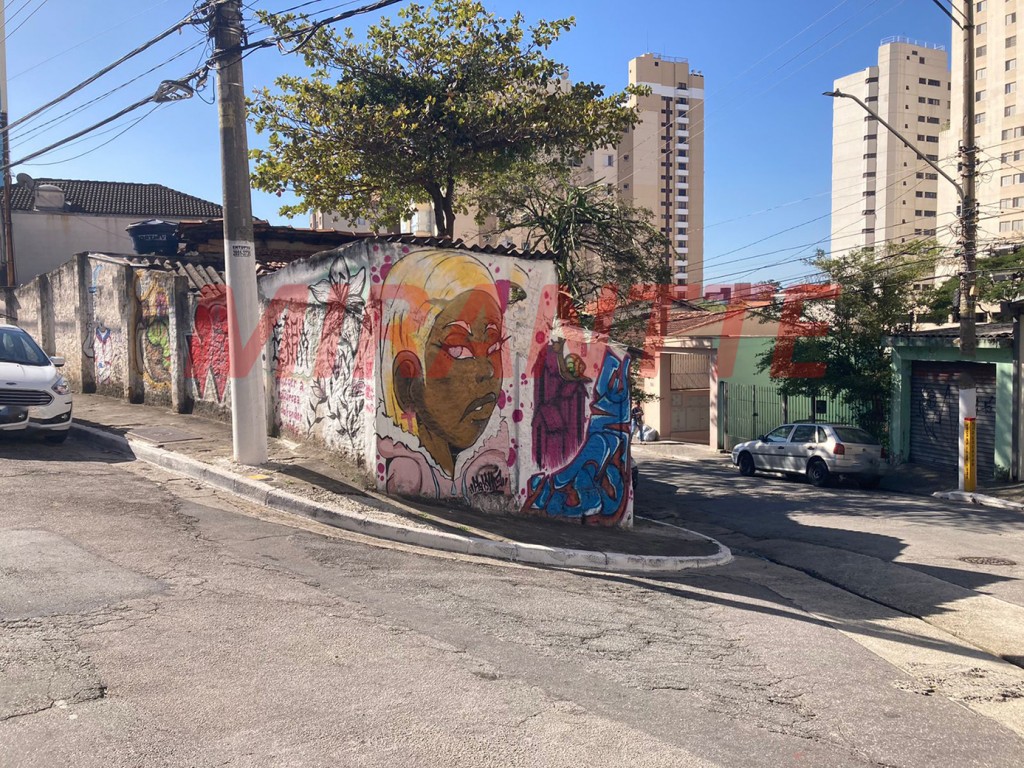 Terreno de 220m² em Água Fria