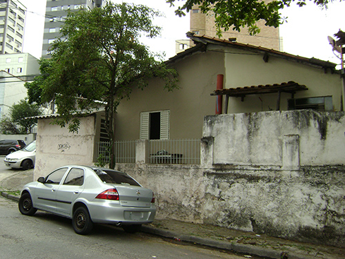 Terreno de 220m² em Água Fria