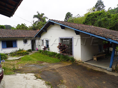 Casa terrea de 600m² com 3 quartos em Serra Da Cantareira