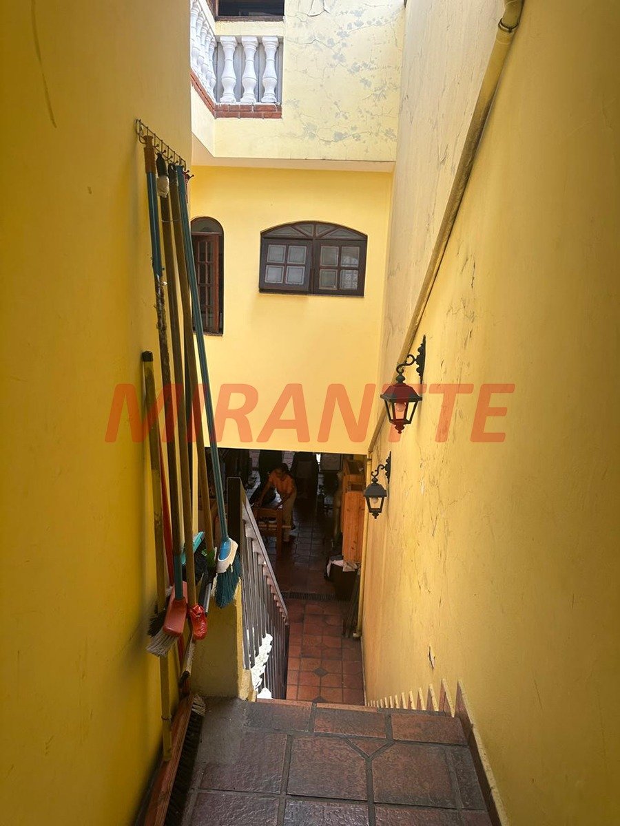 Sobrado de 337m² com 3 quartos em Jardim Almanara