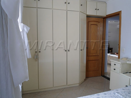 Apartamento de 67m² com 2 quartos em Jaçana
