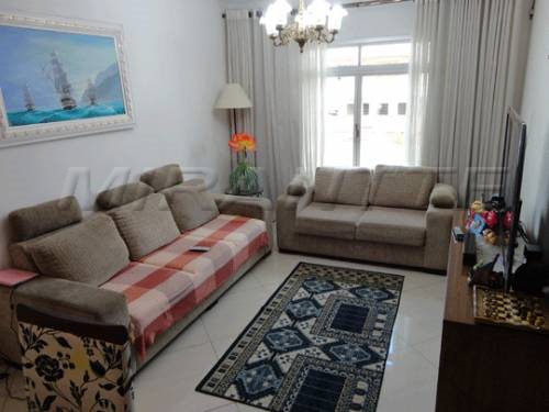 Sobrado de 160m² com 3 quartos em Vila Mazzei