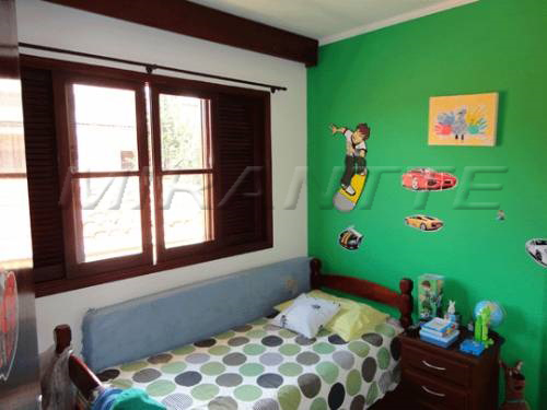 Sobrado de 160m² com 3 quartos em Vila Mazzei