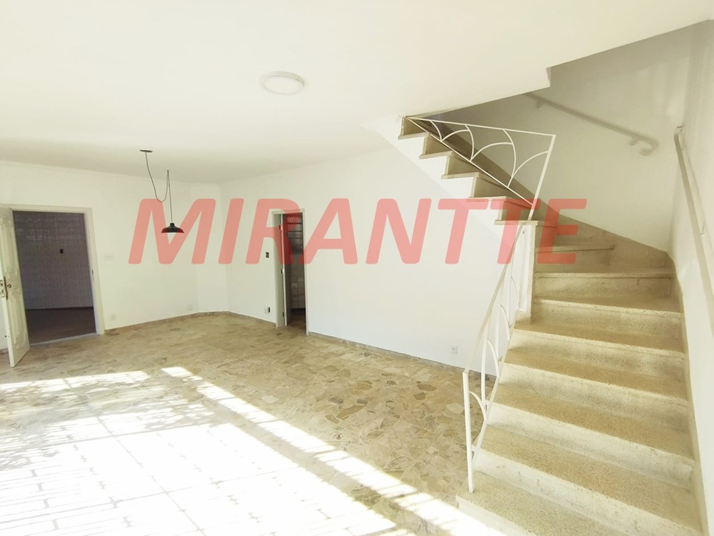 Sobrado de 138m² com 3 quartos em Vila Aurora