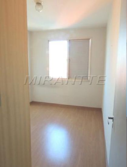 Galpao de 2600m² em Vila Constança