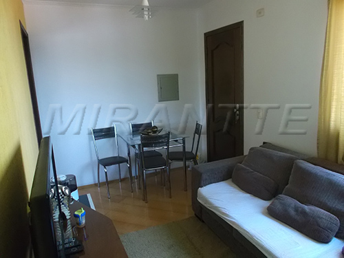 Apartamento de 49m² com 2 quartos em Vila Amalia