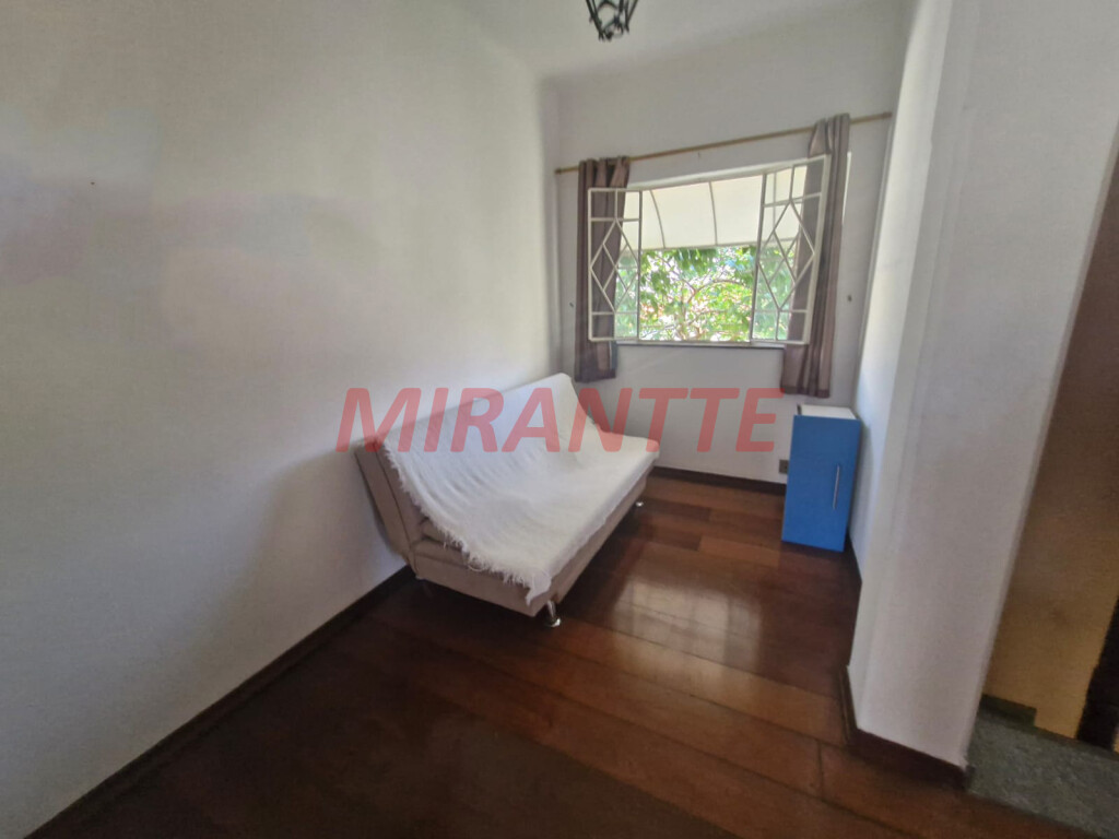 Sobrado de 390m² com 4 quartos em Santana