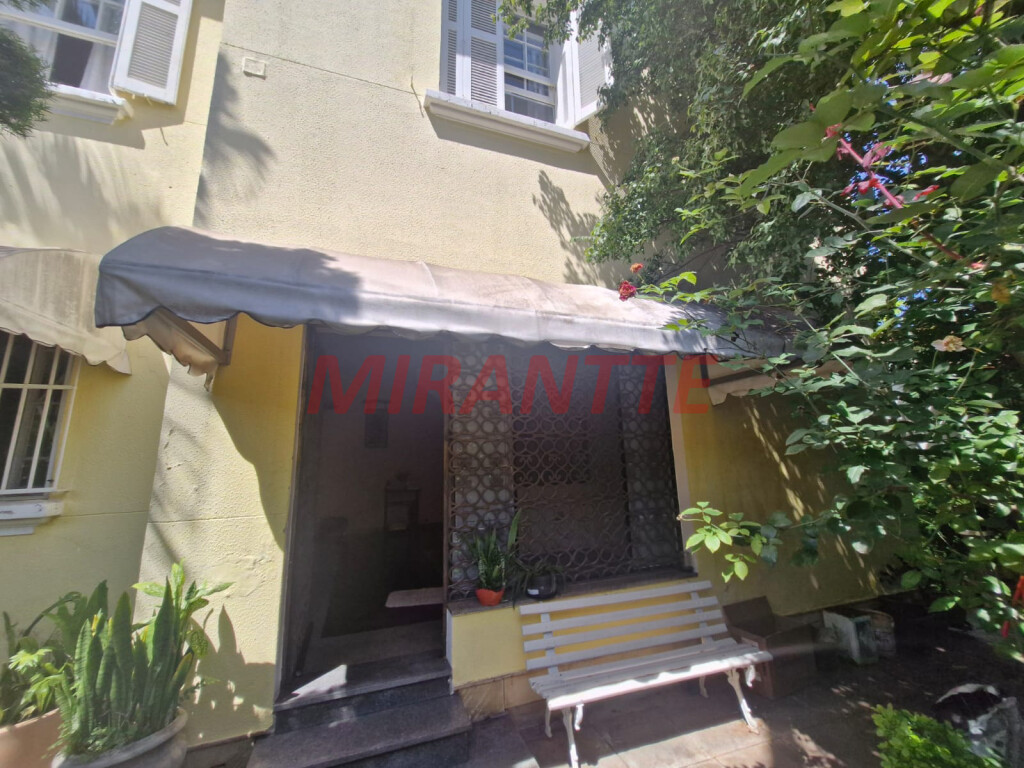 Sobrado de 390m² com 4 quartos em Santana