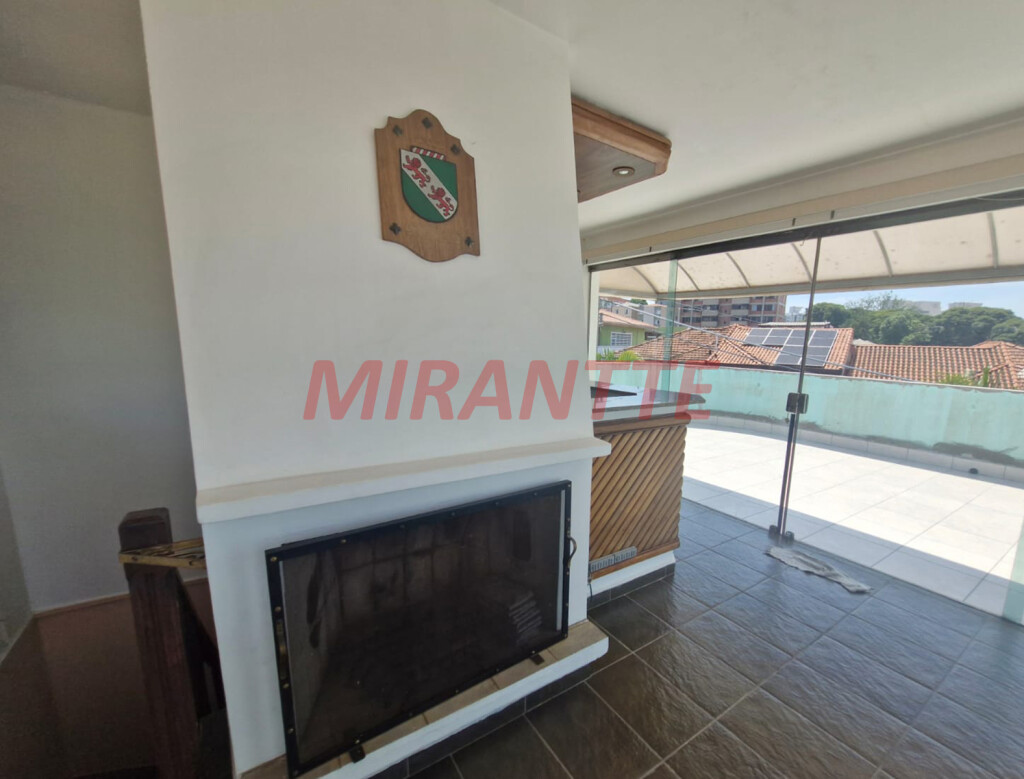 Sobrado de 390m² com 4 quartos em Santana