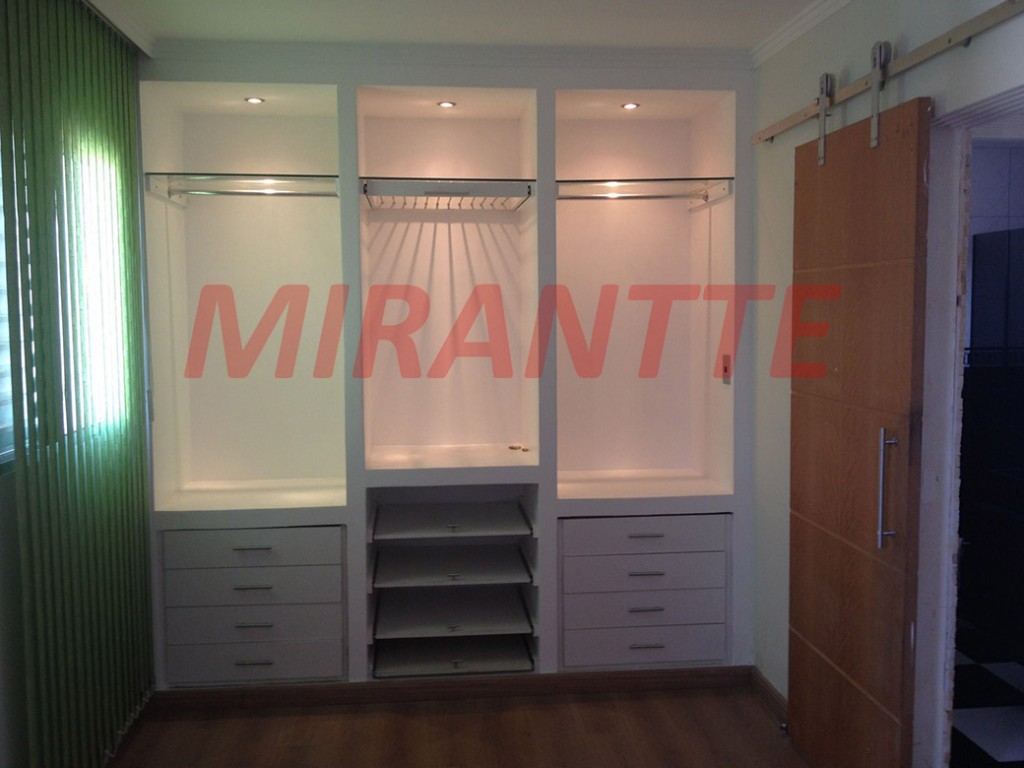 Apartamento com 2 quartos em Vila Mazzei
